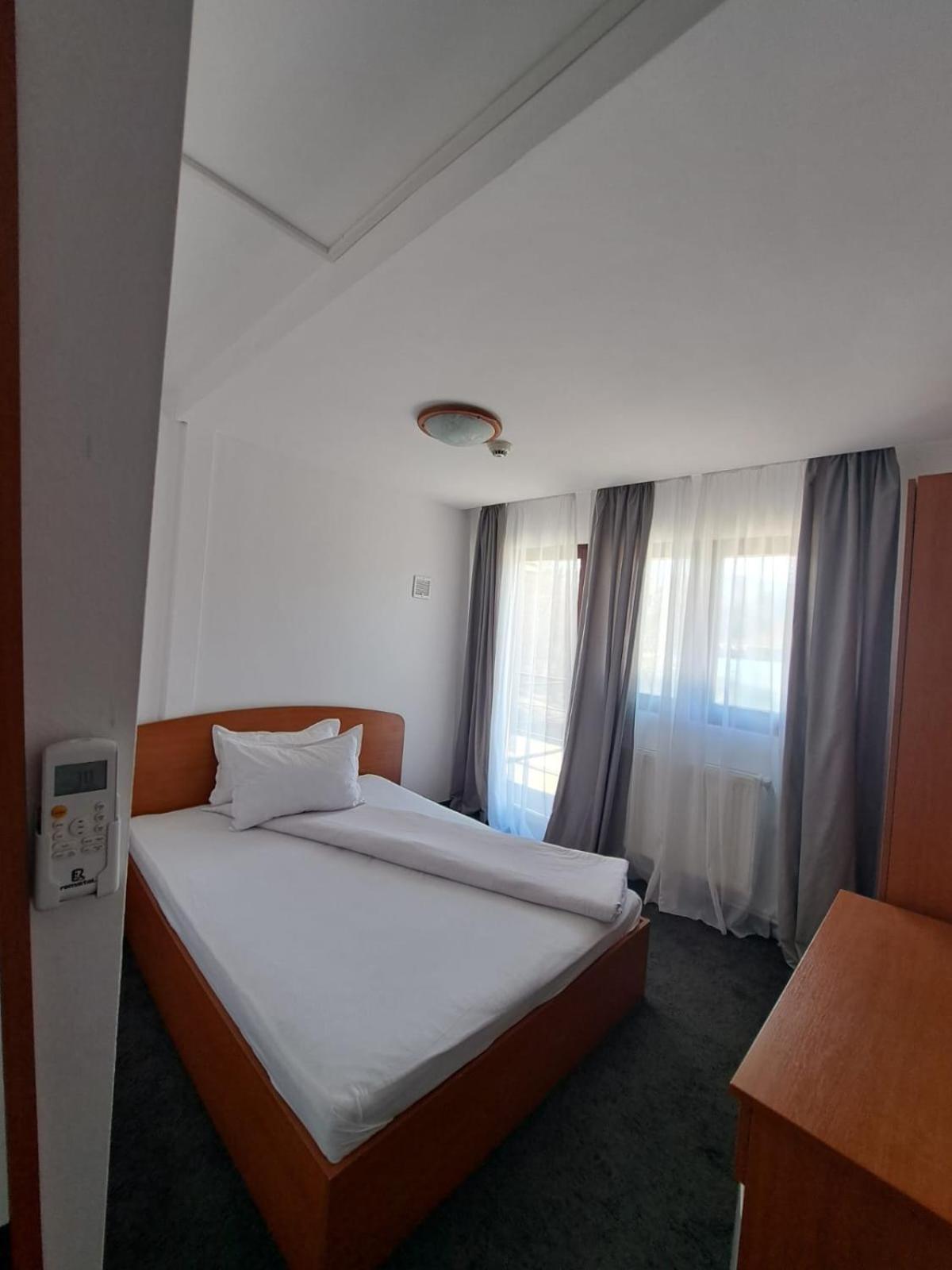 Hotel Pescarus Port บีคาซ ภายนอก รูปภาพ