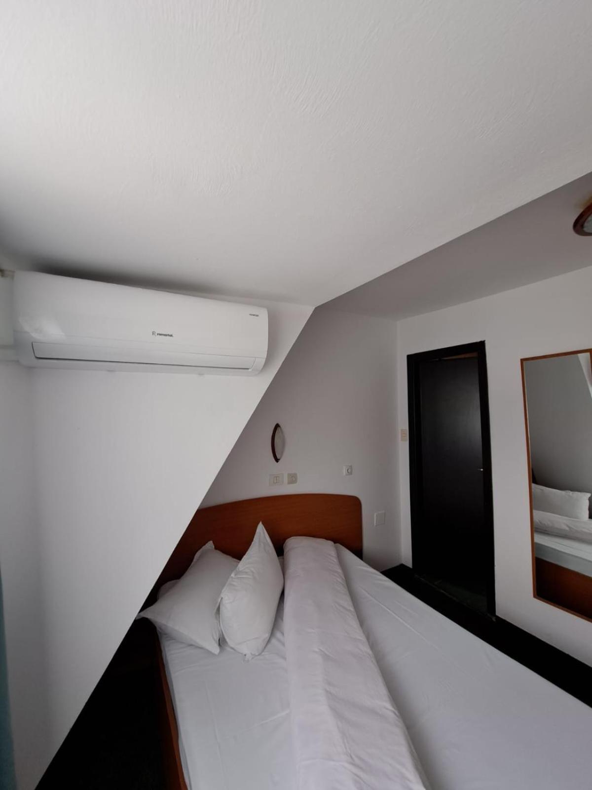 Hotel Pescarus Port บีคาซ ภายนอก รูปภาพ